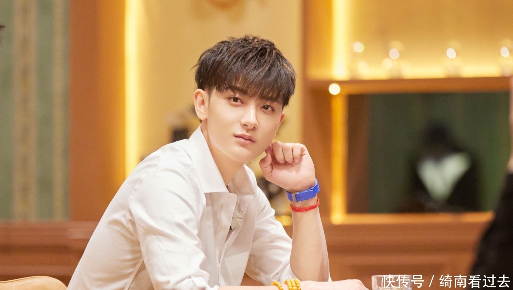 npc|黄子韬“综艺小神兽”艺能再认证 《萌探探探案》首播好评如潮