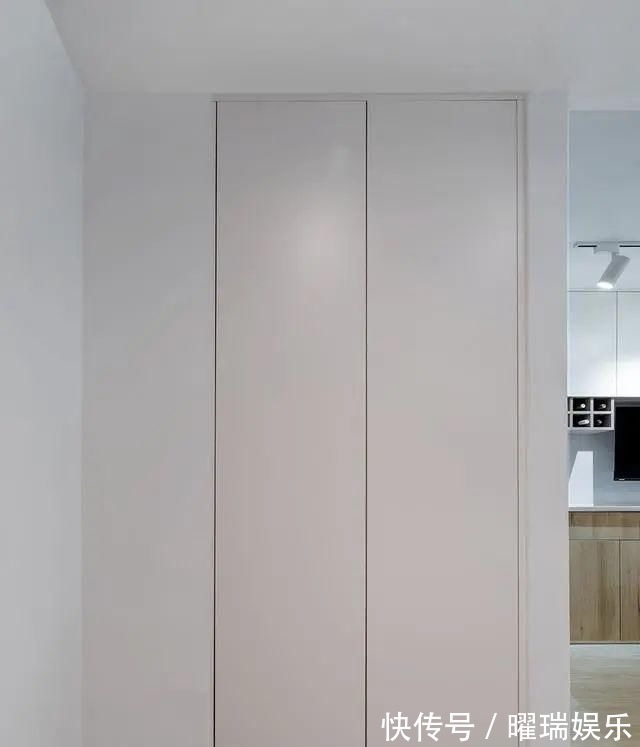 榻榻米|越来越多人开始“去客厅化”,学她家这么设计超实用,太有才了