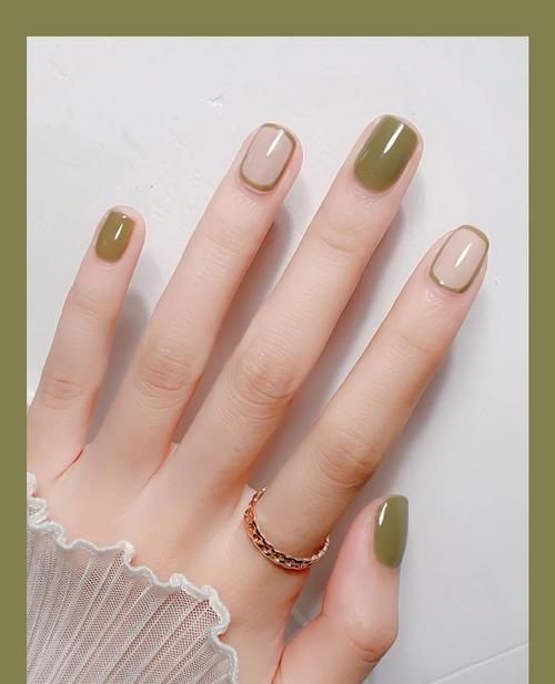 夏季的第一款绿色系美甲，黄皮妹子越做越白，黑皮妹子越做越显黑