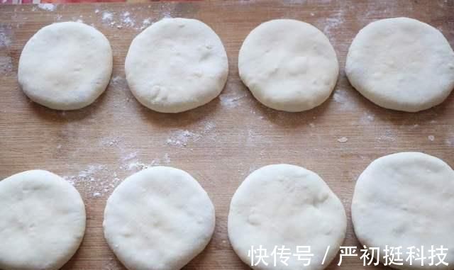 馅儿|这早餐我家隔三差五就吃，比馒头好吃，比包子简单，出锅能吃5个
