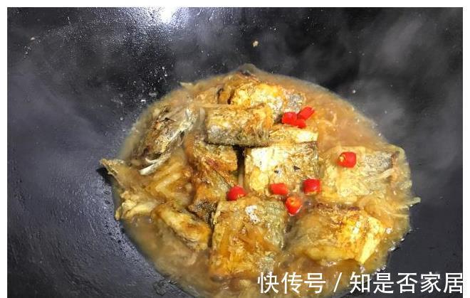 补气|带鱼最经典的家常做法，咸鲜入味，补气提鲜，看着就流口水