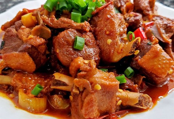 月底即将零下寒冷孩子出门差点冻成冰，多吃滋补菜，开胃营养暖身