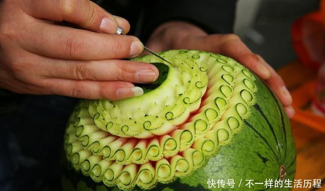 各国的西瓜雕刻,日本的哆啦A梦,美国的夜王,中国万物皆可雕