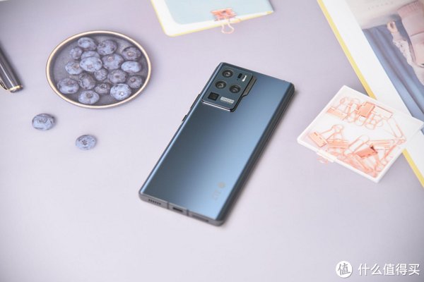 redmi|数码好物 篇七：旗舰级硬件，跳楼般降价，这几款5G旗舰闭眼入，只要3000元！