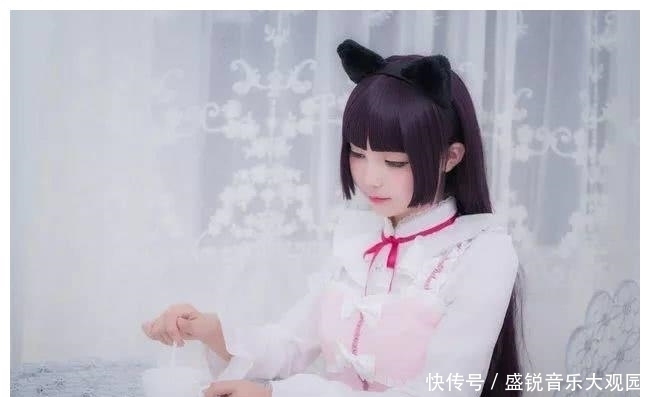 牛奶襪|小蘿莉cos黑貓因年齡太小被嘲,卻意外帶火“牛奶襪”,心動了
