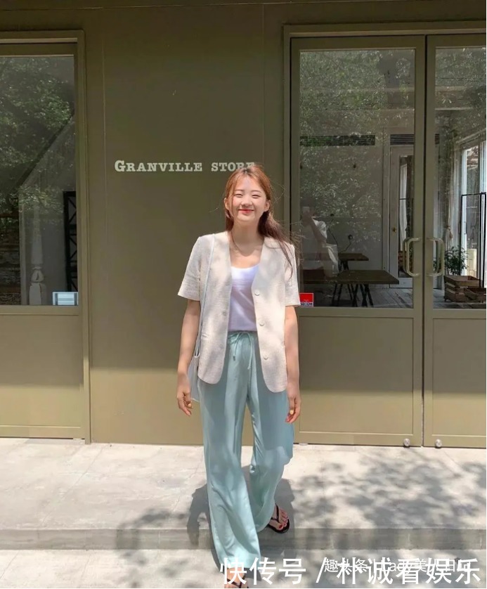 梨形身材穿紧身裤真的很老土！秒变仙女不是没办法，看看这些搭配