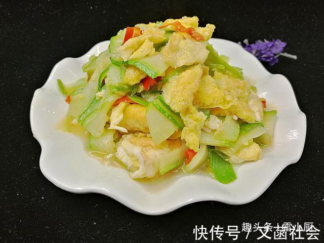 补钙|冬季给孩子吃这个菜最合适,不仅补钙,还能抗病毒!