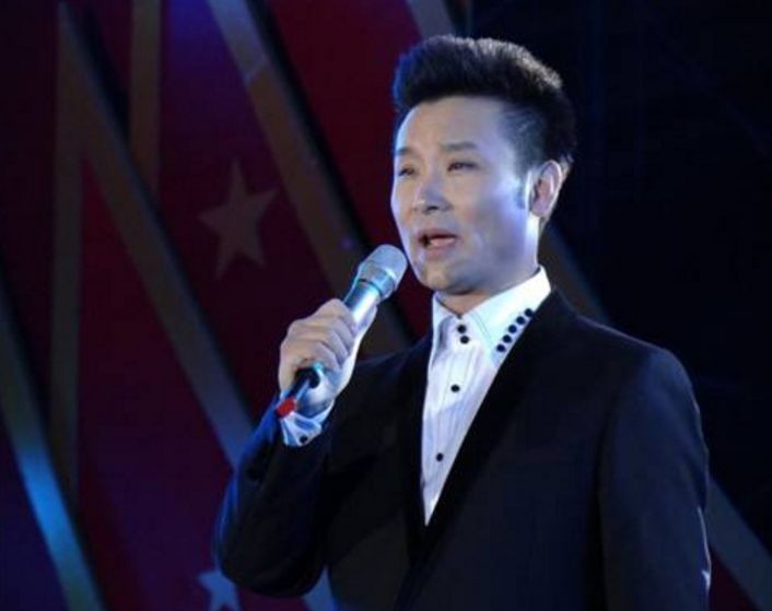 国家一级演员,农民的儿子,蒋大为学生,娶小10岁世界小姐