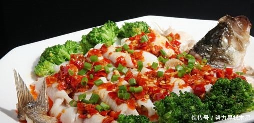 美食食谱:鲈鱼怎么做好吃?鲈鱼的做法