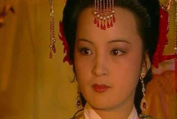 偏爱|宝玉既非最长,也非最幼,为何会深得祖母偏爱