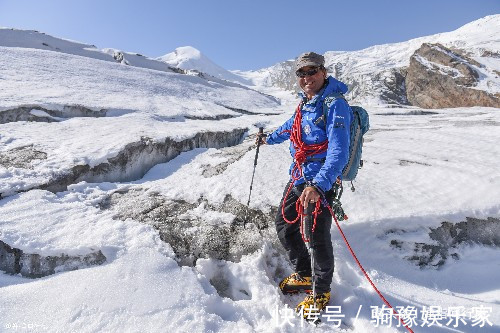 阿尔卑斯|瑞士版香格里拉，藏于绝美雪山包围之中，是冰川徒步旅行胜地