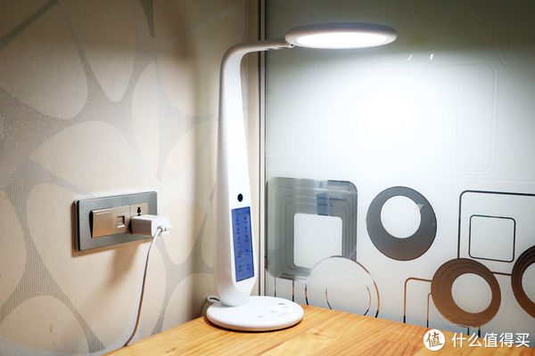 写作业|智慧家居生活 篇四十三:连台灯都这么内卷了吗?没错,它有多卷孩子就有多爱