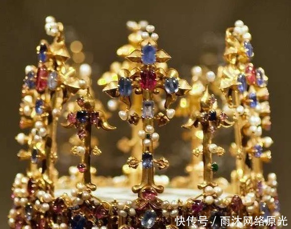 约瑟芬|古代统治者的奢华皇冠,都是无价之宝,看看哪国最有创意