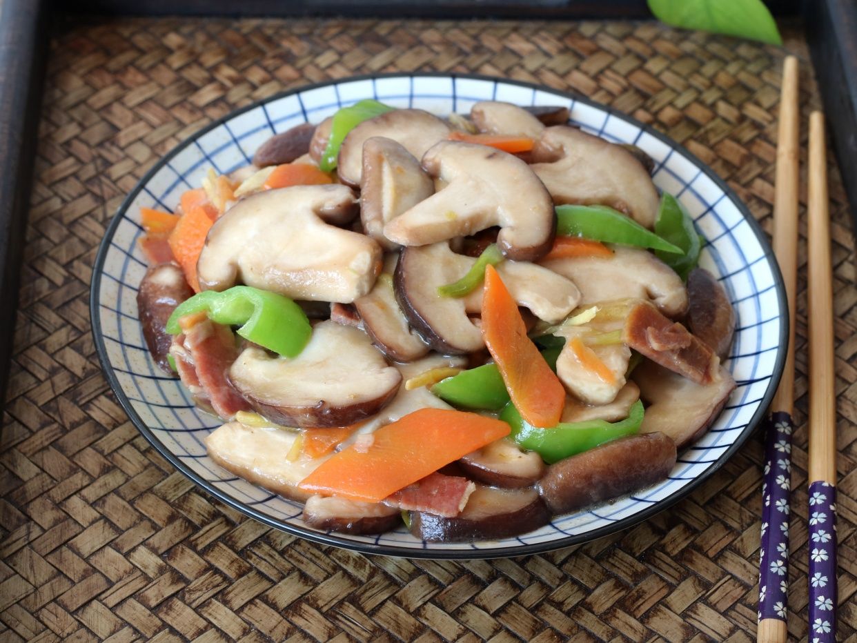 买香菇时，聪明人看到这5种掉头就走，种植户：自己都不吃