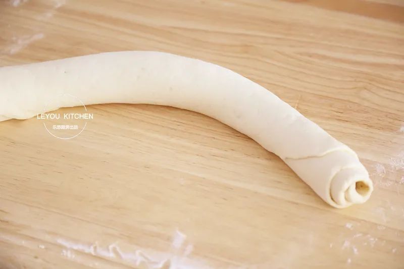 1斤面粉做6个烧饼,不油不腻,平底锅就能做,刚好全家人的早餐