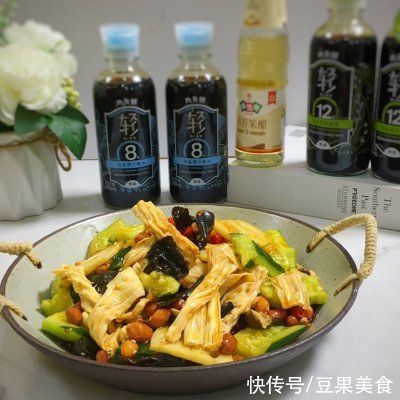 木耳|告诉你3个诀窍，在家也能做出轻盐腐竹木耳拌黄瓜