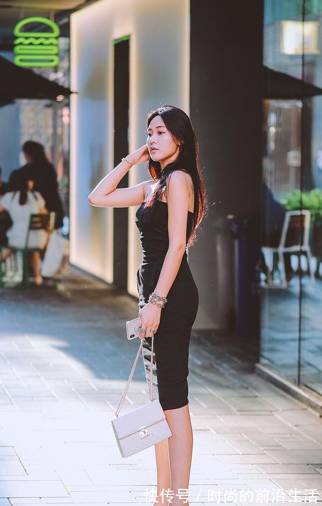 瑜伽裤","m":"7405088bf8c37eeeb2fa5d002c4dde73e99e28ee","nlabel":"stat_3045740437:zm.news.so.com:576O6aOf5rS75Zyw5Zu+,pageType_zmt,glevel_3","ntag":"tfashion;sfashion_时尚;kfashion_1:穿搭;kfashion_1:瑜伽裤;call_P:全类:时尚