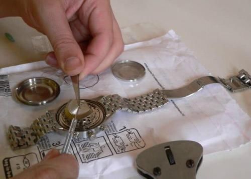 三四千入手复刻表真的靠谱吗?客观解说对复刻表的看法!