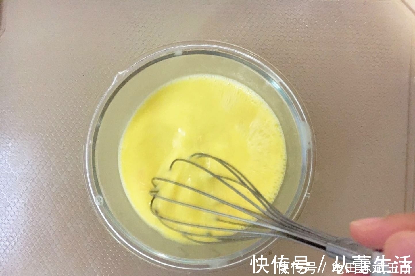 宝爸|不用和面擀皮,比包饺子简单太多,可蒸可煮,我家娃吃了还想吃