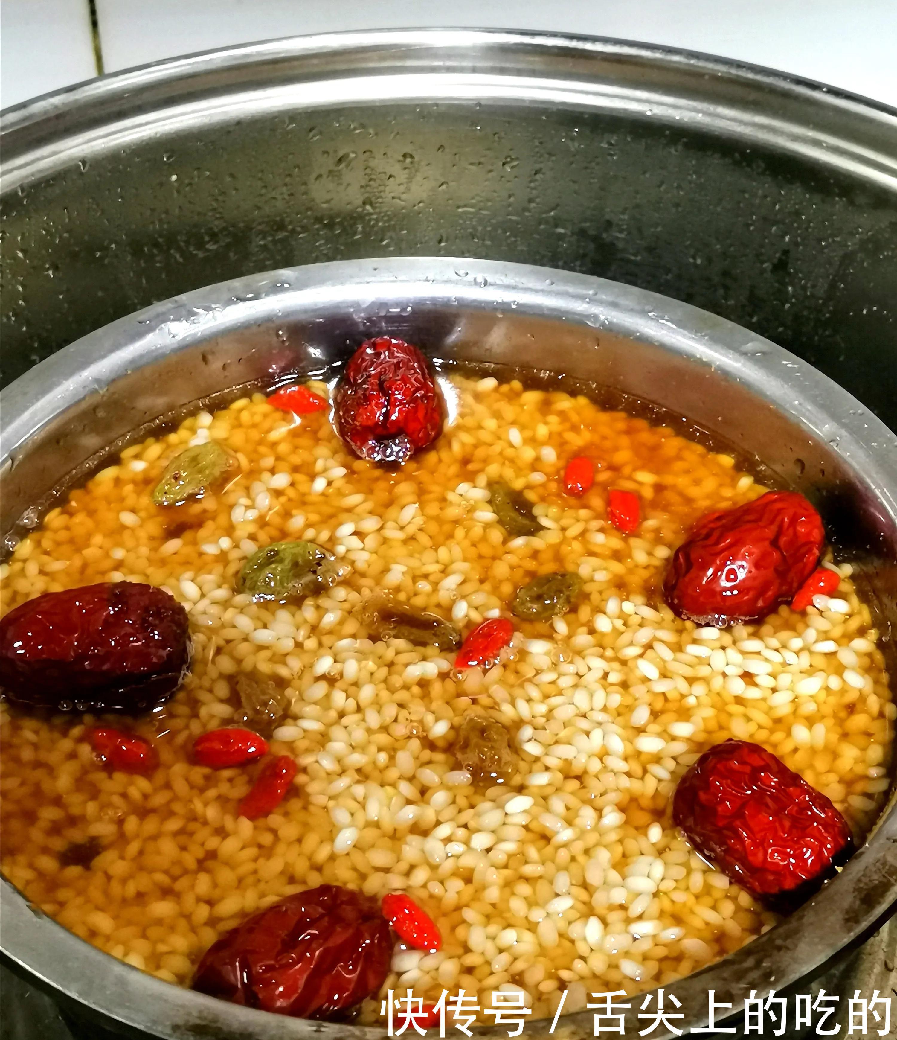 糯米饭的好吃做法,软糯香甜,超级美味,大人小孩都爱吃