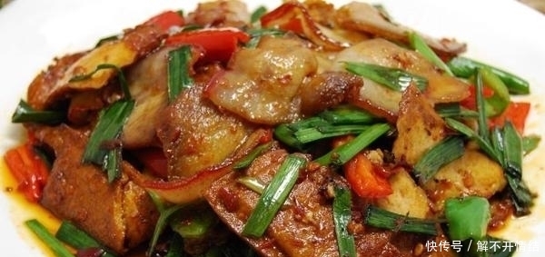 米饭|这四道经典家常菜百吃不腻,一锅的米饭也不够!