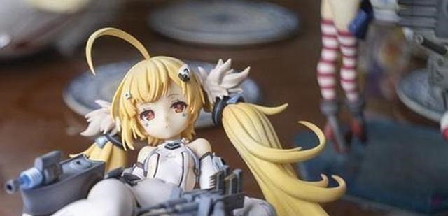 宅男|宅男收藏“另类手办”家人看不惯扬言要砸掉,结局太真实