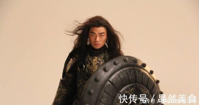 武学@释小龙口中的武学疯子,这个憨厚男人会不会成为下一代功夫巨星?