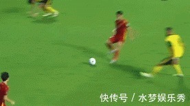 阮文全|40强赛“空气点球”出炉：一个敢演一个敢判，国足对手因此而变