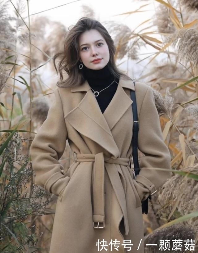 穿搭|驼色才是秋冬高级色,优雅质感还大气,俄罗斯博主秋装示范太美了