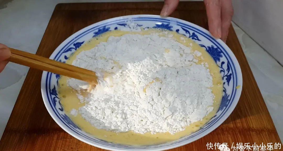 冬天面包别出去买了，教你这么做，松软香甜还营养，小朋友都喜欢