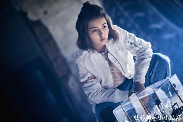 身材比例|小个子女生穿衣怎么不吃亏学会4个“搭配窍门”,显高就简单了