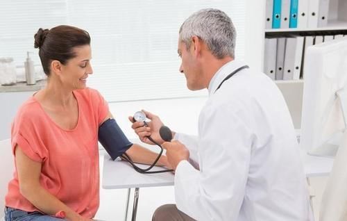 高血脂|睡觉时若有“4种”表现，或是血糖升高了，若没有，恭喜你很健康