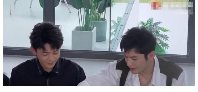 自律性|黄晓明一根苗条充饥，龚俊吃饭用吸油纸，男明星也逃不过身材管理