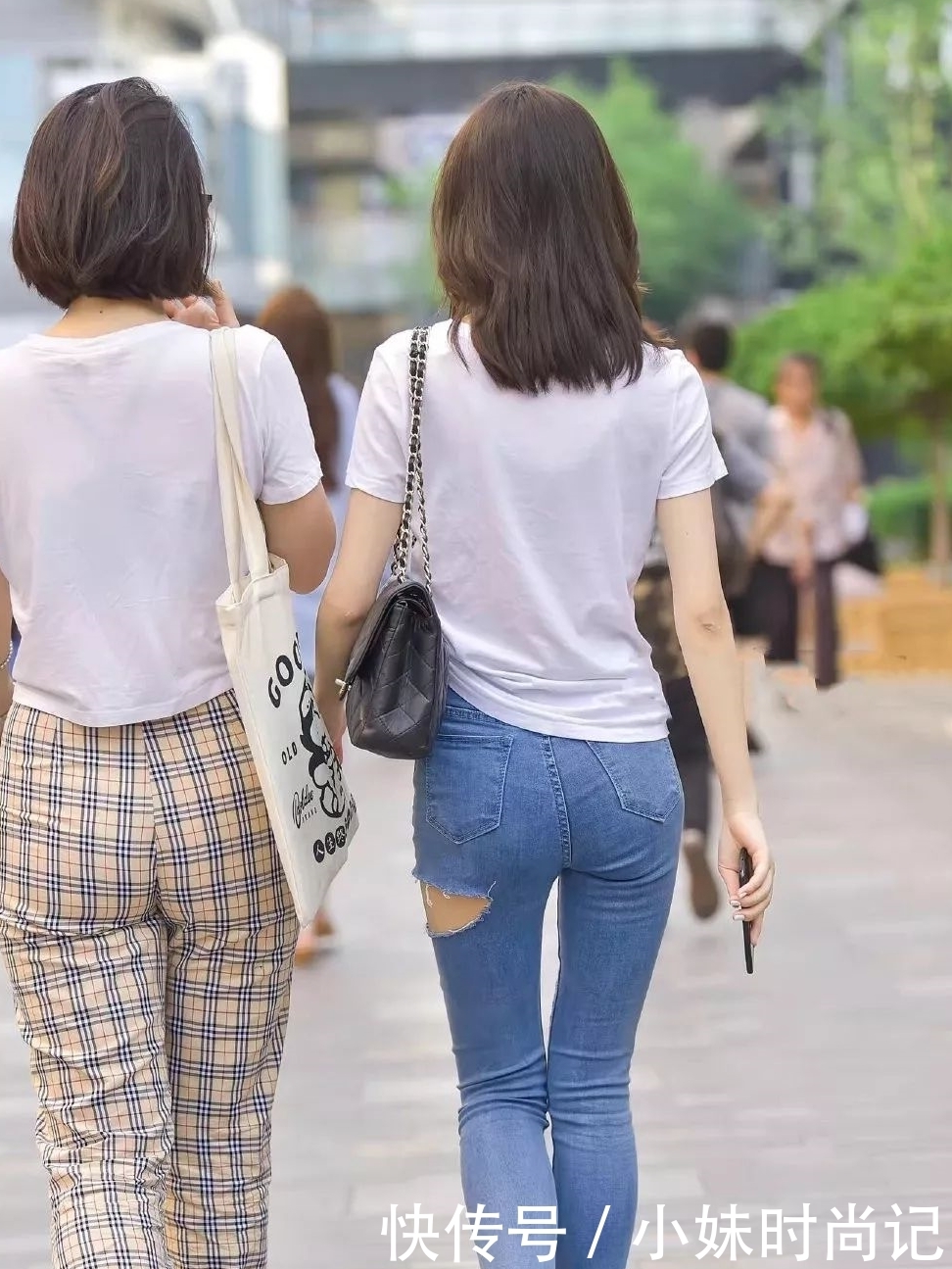 破洞牛仔裤|路人街拍:别再穿无聊的破洞牛仔裤了,今年的时尚是直接撕开!