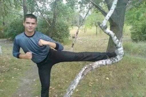 |搞笑图片幽默段子笑话宝宝你只是个赠品啊,看来不值钱哦,哈哈