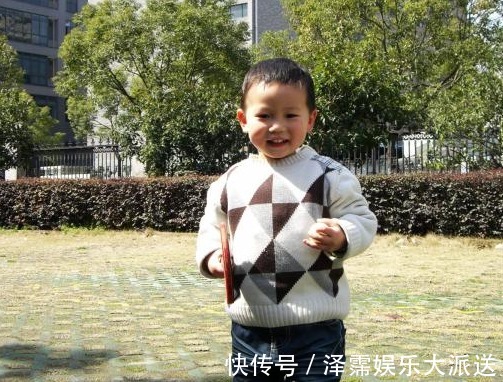 阿玉|宝宝头发长这样,其实是个“讨债鬼”,父母做好准备,以后有罪受