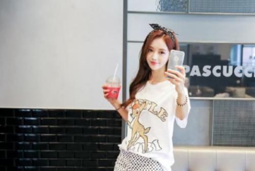 少女感 美女穿搭:浪漫蕾丝的加入,简约的款式多了甜美的少女感