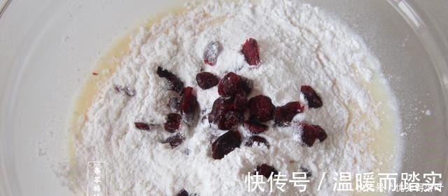 酸甜|有糯米粉试试这么做,简单搅一搅,酸甜软糯,百吃不厌