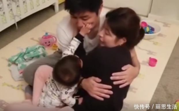 亲妈妈|爸爸偷亲妈妈被“小棉袄”发现,宝宝瞬间翻脸,网友:护妈小宝