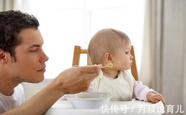 美国儿科学会育儿百科|1岁宝每天至少要吃够这么多,否则营养根本不够 !