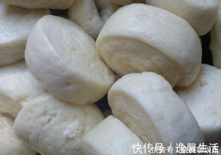 放入冰箱|馒头吃不完别放冰箱储存了,教你一招,馒头放30天不硬不干不变质