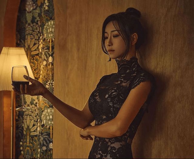 双腿|韩国170女私教，迷人腰臀比，吸引无数直男！3个动作get同款曲线