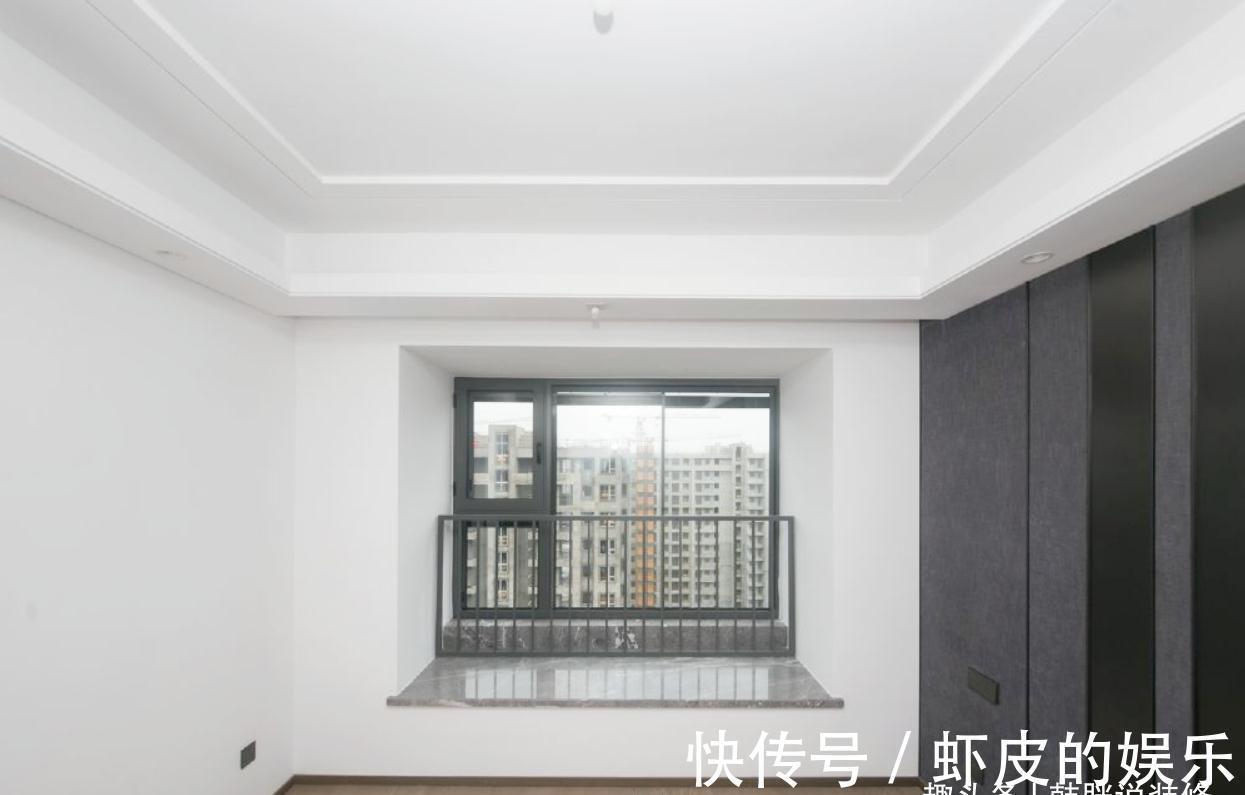 卧室|140㎡坚持穷装，光秃秃的大白墙，不做任何收纳，省钱到了极致