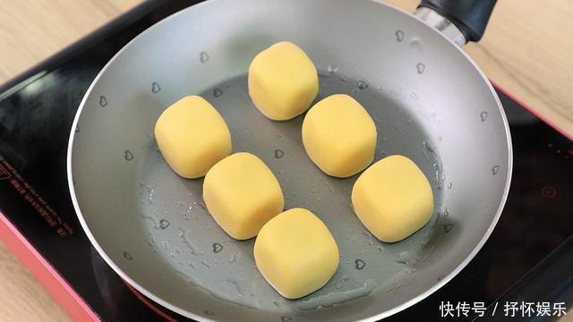 每天宅家学点烘焙小甜品,3步学会双层紫薯方糕,口感超丰富