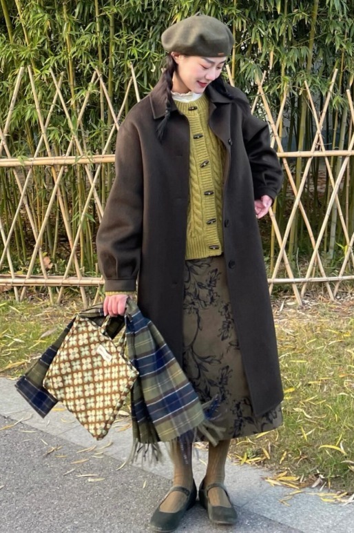 搭配 讲真的,冬天还是穿毛呢大衣更洋气,这些搭配温柔优雅又有格调