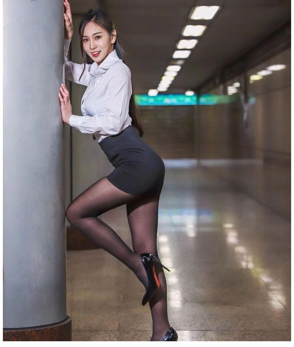 小姐姐|丝袜包臀裙职业装，最后脱鞋是真的扛不住