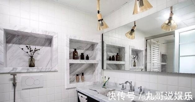 卫生间|卫生间不要装置物架，头次见有钱人装这种代替，省钱实用又不占地