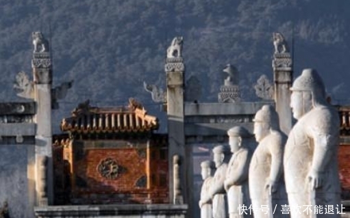 孝陵|这座陵墓是皇家之墓,为何没有盗墓贼光顾?因康熙写下的15个字