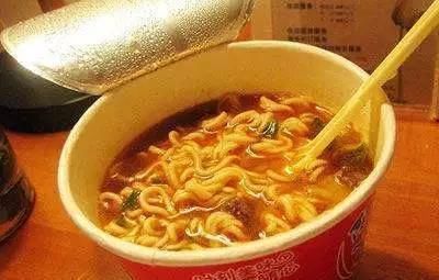 大米饭|假如让你戒掉大米饭,你会选择吃哪种主食,赌100袋辣条你选图4