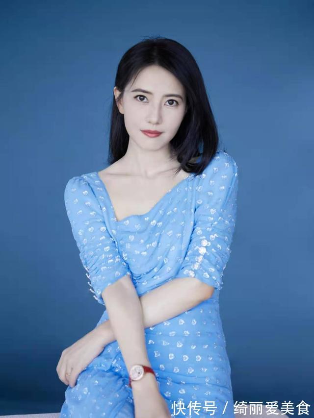 刘海|女人到了中年,头发别留太长!试试这3种“短发”,时髦减龄